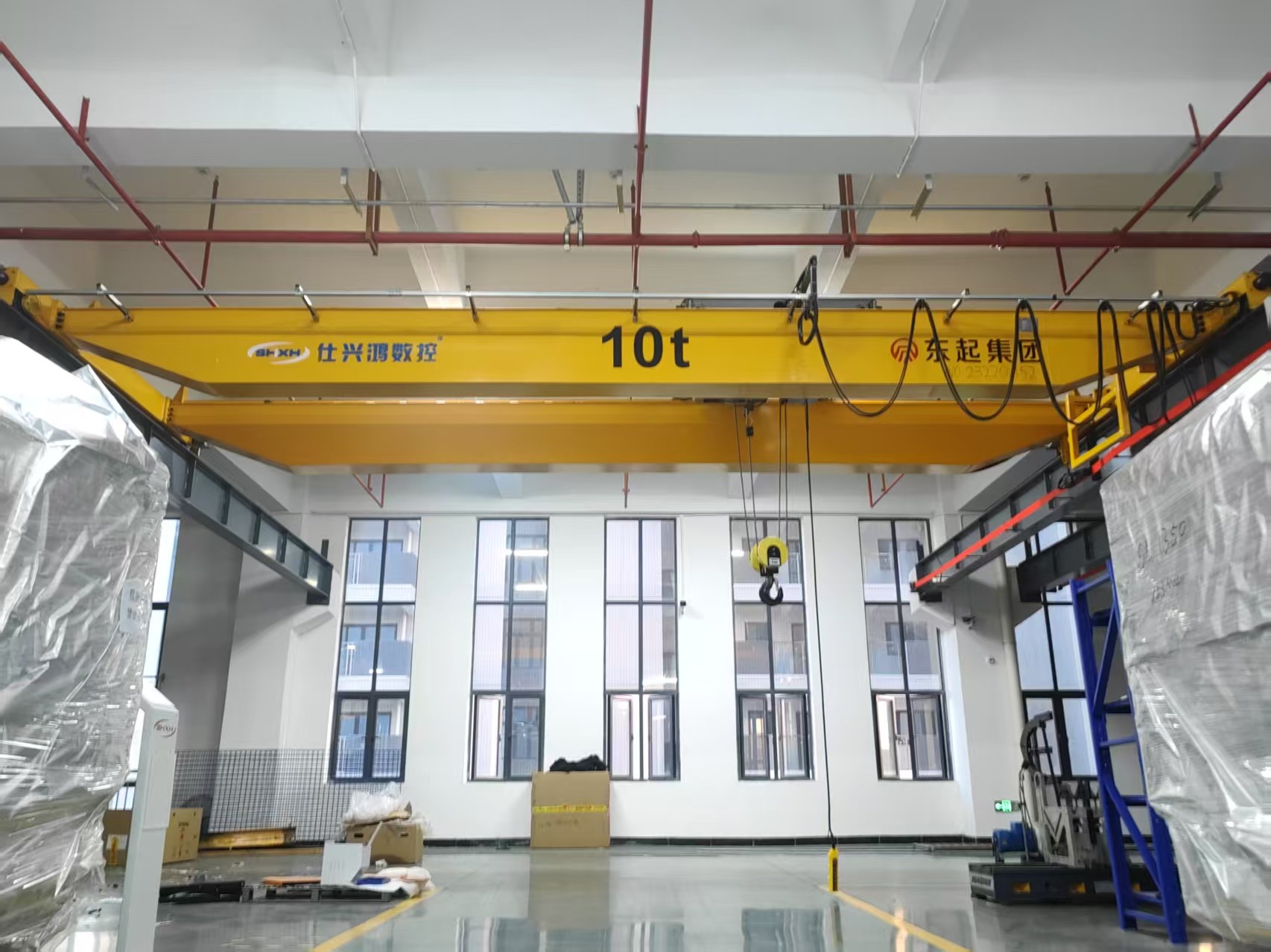 10-ton Double-girder Overhead Crane: The "Heavy-load Efficiency King" in the CNC Workshop