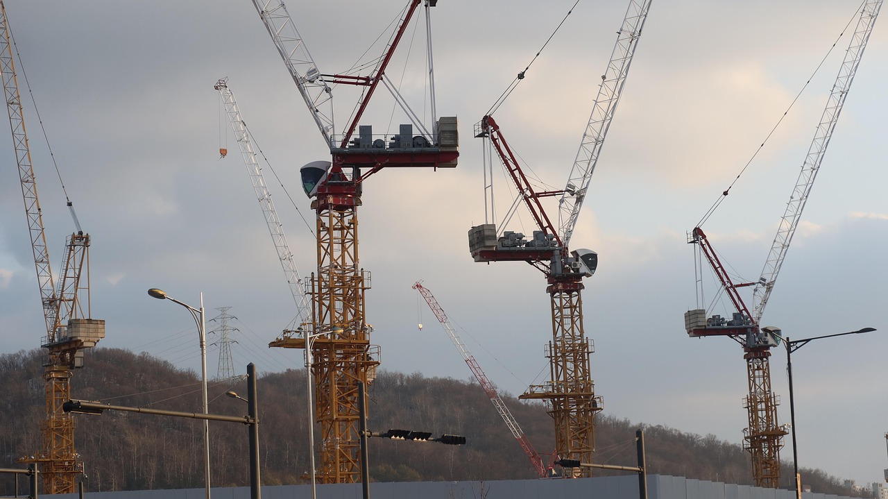 Cranes: A Comprehensive Analysis of the "Heavy-Lifting Giants" in Industry and Construction